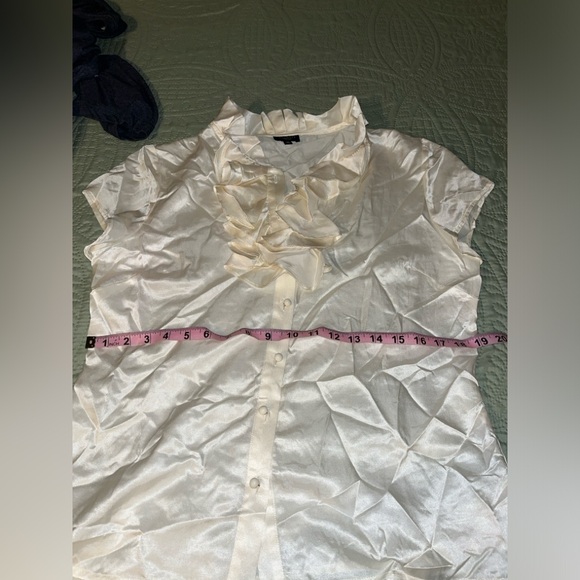Talbots White Silk Button Down Ruffle Neck Blouse Sz 12P - Picture 7 of 8